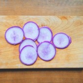 Purple tritan radish